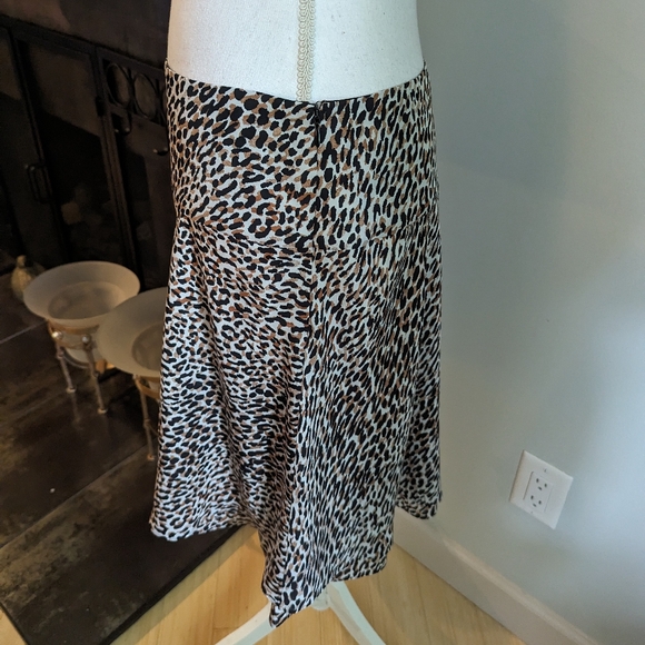 White House Black Market Womens 8 Leopard Skirt A-line Layered Hem Side Zip 163B - Picture 4 of 10